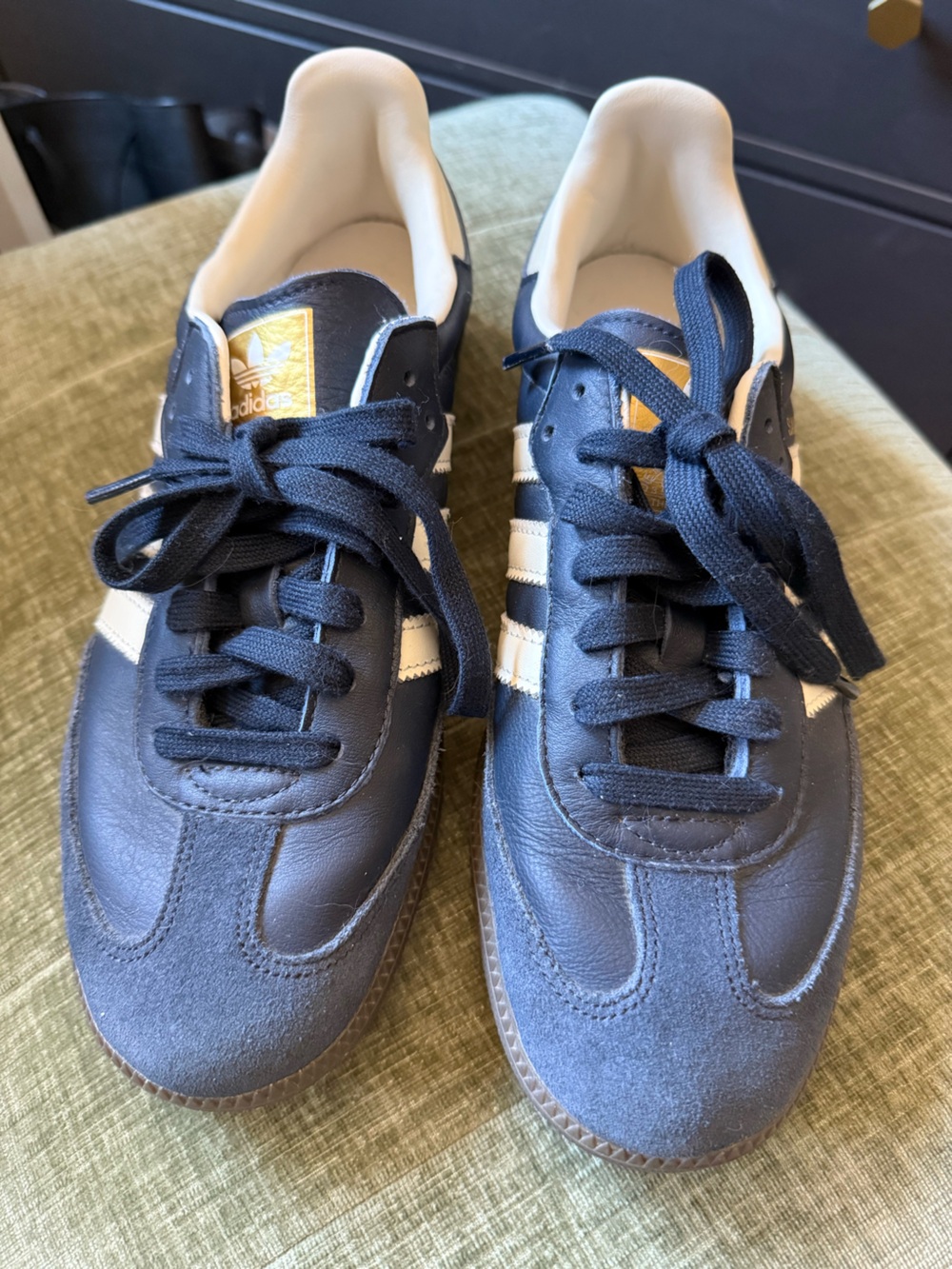 Adidas Navy & White Samba Sneakers Like New! M8/W9.5